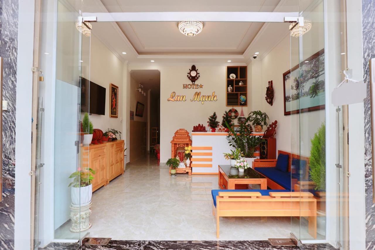 Lan Manh Hotel ダラット エクステリア 写真